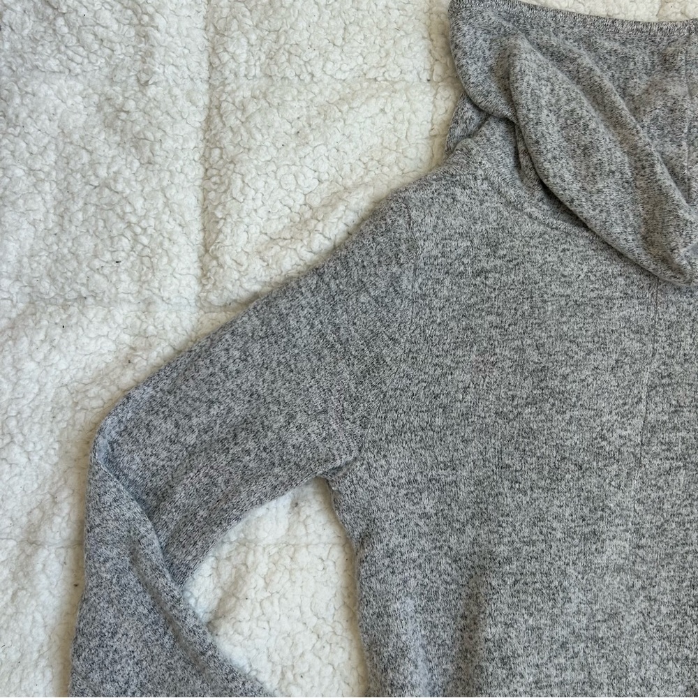 AERIE Comfy Gray Hooded Cardigan with Belt - Picture 13 of 15